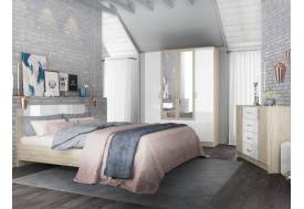 Спальня Софи с большим комодом